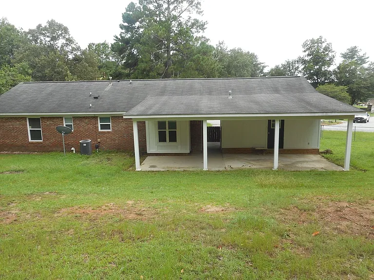 3726 Crest Dr — Photo 30