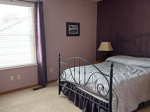 4th image of 1075 Finny Ave