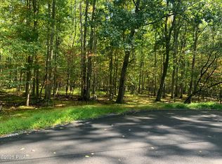 LOT 268 Evergreen Ct, Hawley, PA 18428