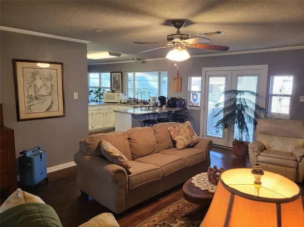 220 34th St NE, Paris, TX 75460