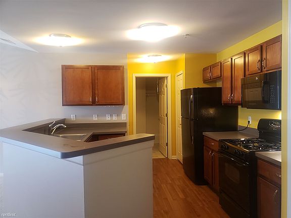 5th image of 40473 Blythefield Ln #235