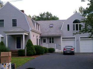 81 W Chapel St, Abington, MA 02351