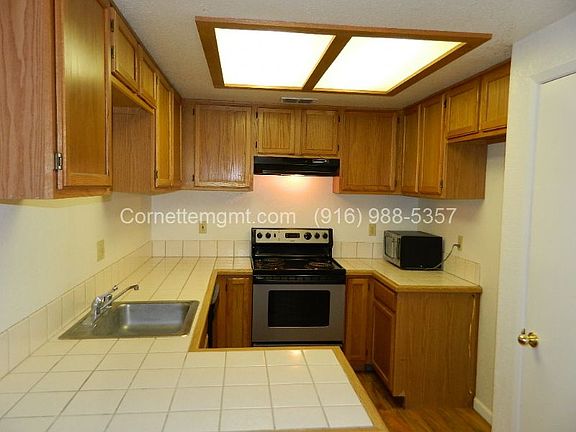 5th image of 6332 Rain Meadow Ln