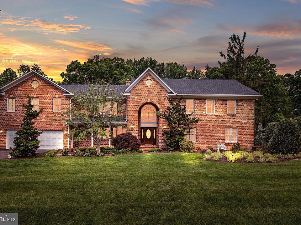 1st image of 3130 Barbara Ln