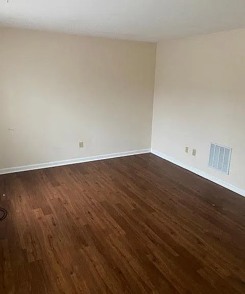 206A Garnet Dr — Photo 2