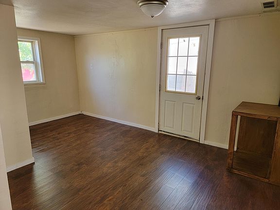 2nd image of 325 7th Ave S #3