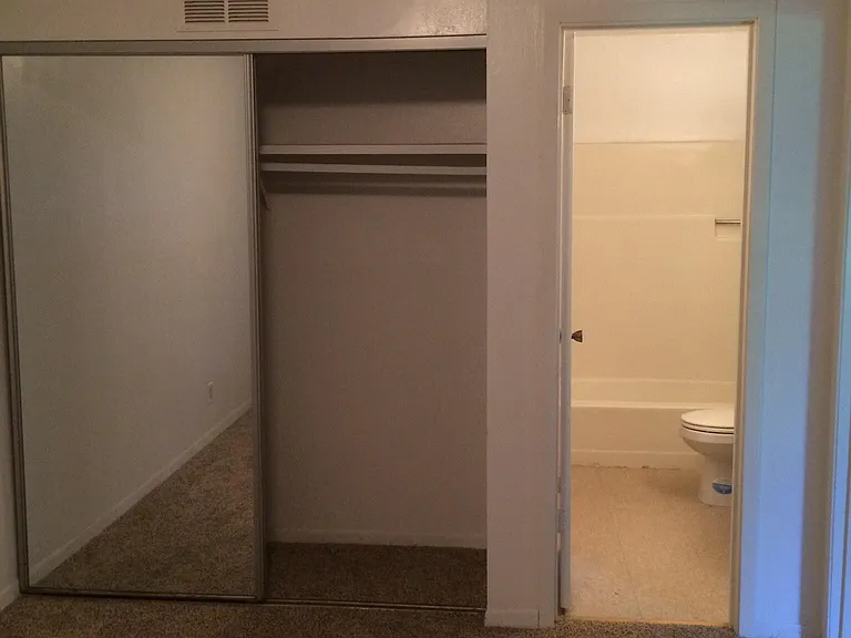 824 Patty Dr — Photo 6