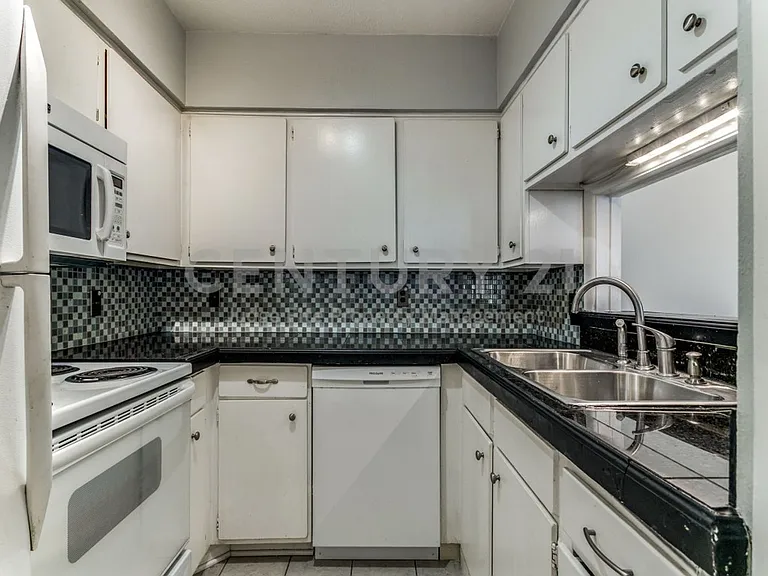 4112 Bowser Ave #203 — Photo 7