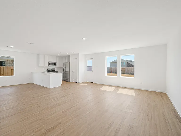 1102 Rustic Willow Dr — Photo 12