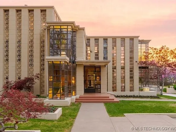 3704 S Birmingham Ave, Tulsa, OK 74105