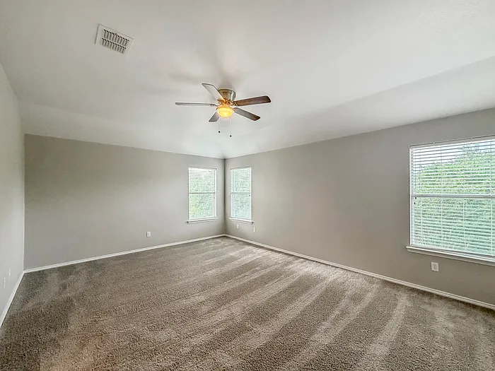 1072 Aviary Dr — Photo 11
