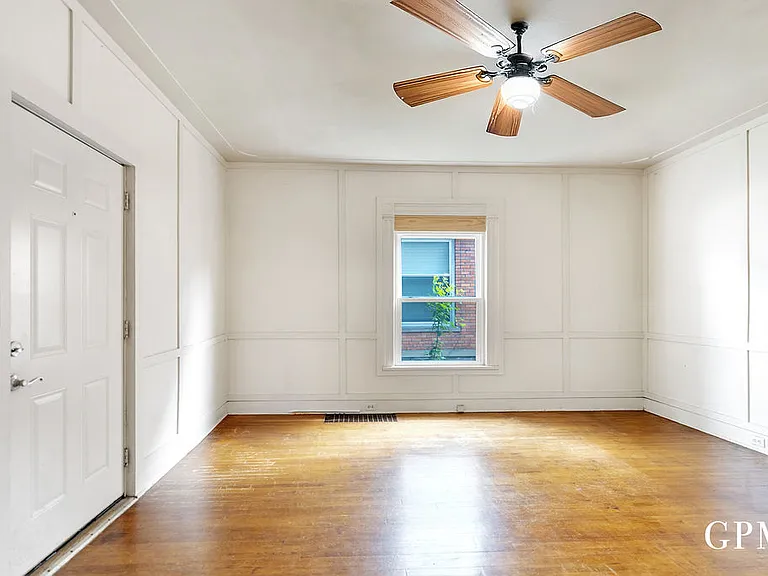 423 Barker Ave NW #1 — Photo 11