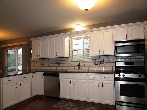 5th image of 8029 W Ryeland Dr