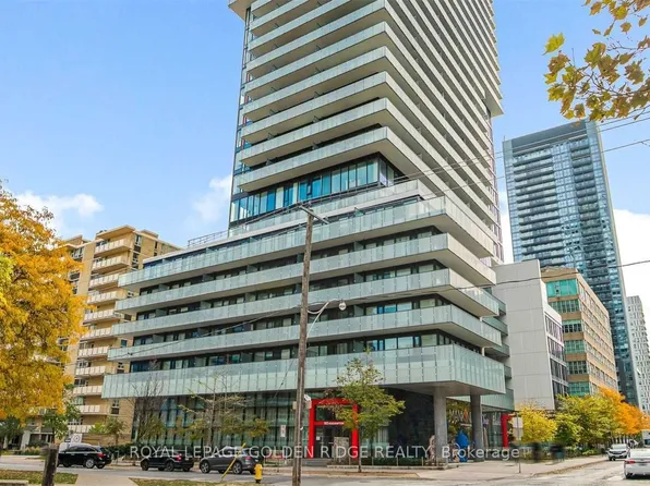 185 Roehampton Ave, Toronto, ON