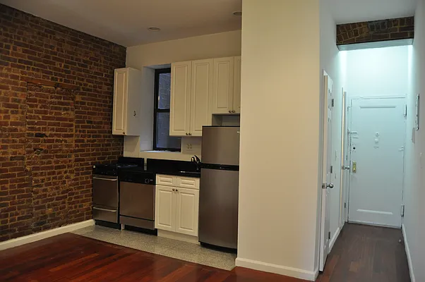 Rented by Sky Management | media 46