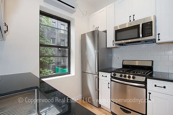 Rented by Copperwood Real Estate | media 6