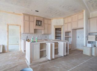 9300 Taggert Ln, Yukon, OK 73099