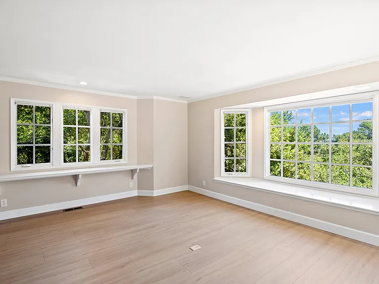 642 Toyon Dr — Photo 14