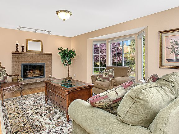 3rd image of 18103 226th Ave NE
