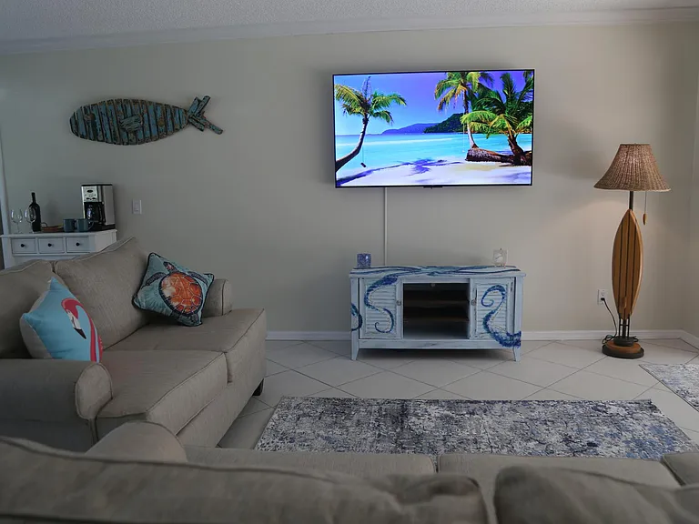 1485 Treasure Cove Ln — Photo 2