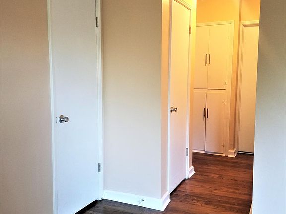 2nd image of 1123 Clearbrook Dr #1