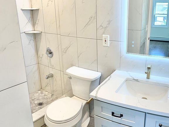 2nd image of 22143 59th Ave #1F