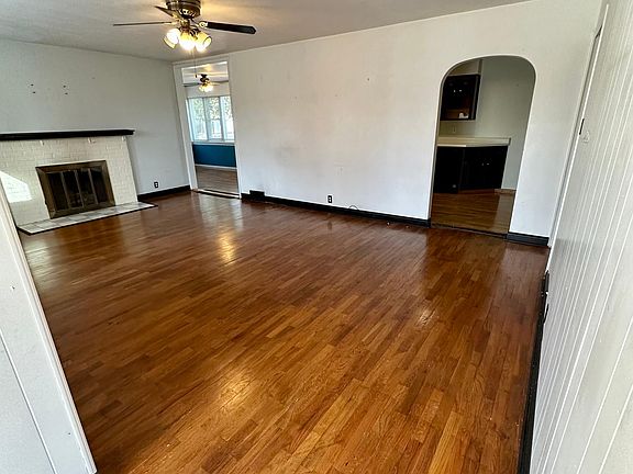 2nd image of 1448 Price Dr