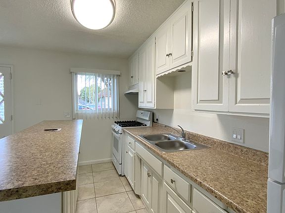 Kitchen; stock photos of similar unit.