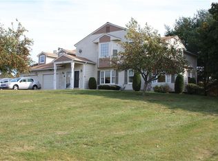 29B Swan Ct, North Providence, RI 02904