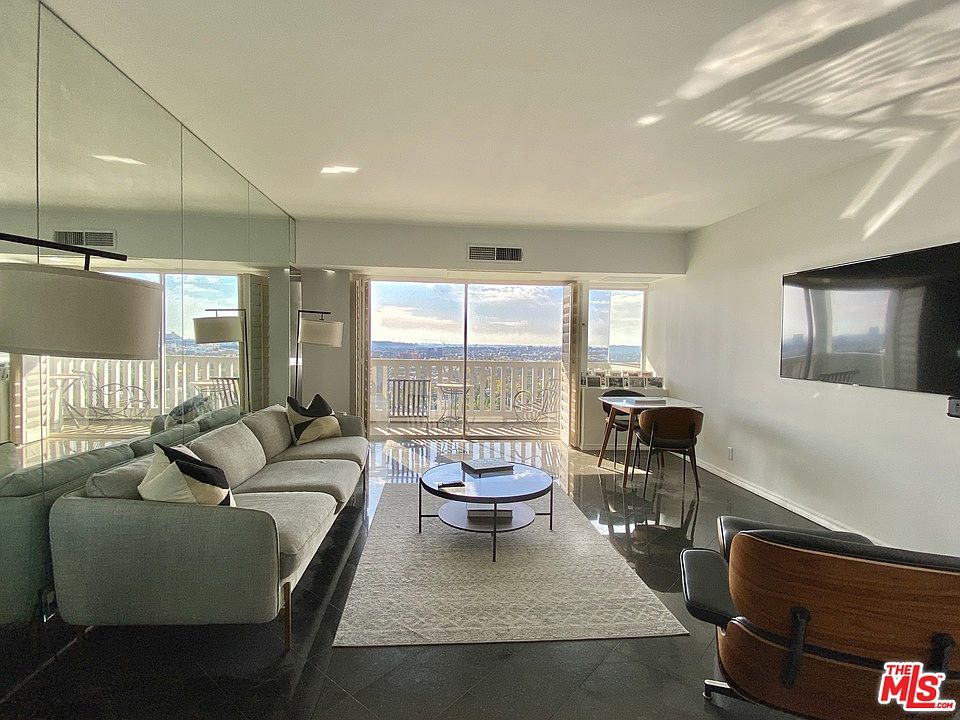 1st image of 999 N Doheny Dr APT 1009
