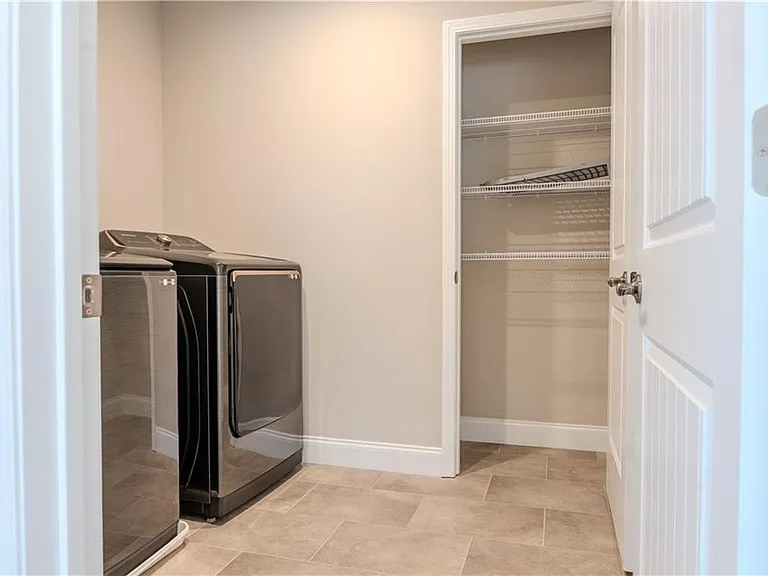 8040 Scenic Ridge Way — Photo 36