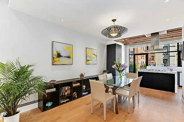 Sold by Real Direct | media 2