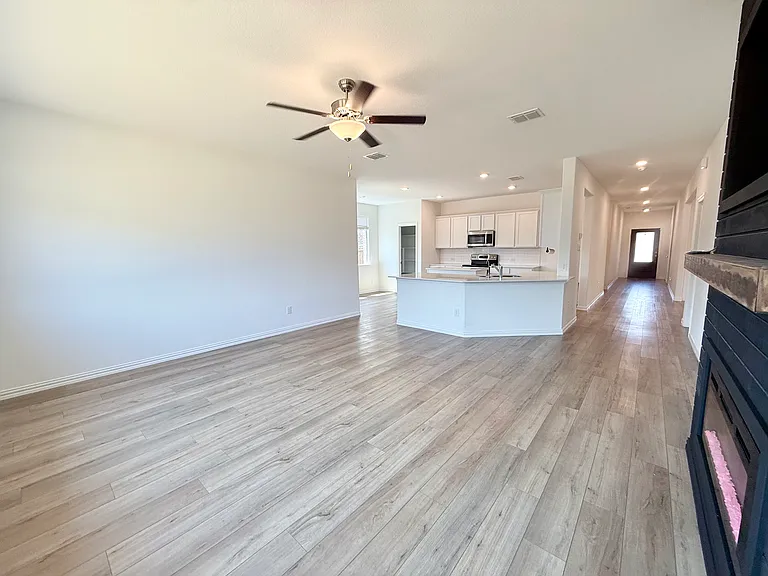 11424 Woody Creek Trl — Photo 11