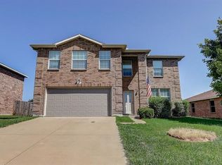 807 Honey Hollow Dr, Arlington, TX 76002