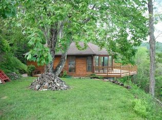 304 Edgecliff Ln, Seven Devils, NC 28604