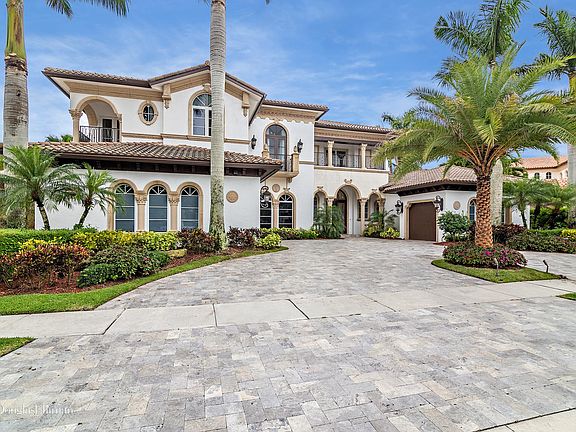 3rd image of 8424 Delprado Dr