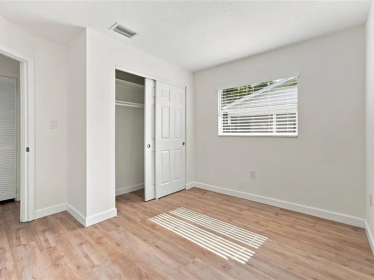 2855 Dueby St — Photo 14