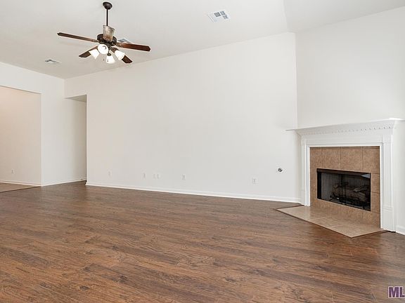 5th image of 26252 Millstone Dr