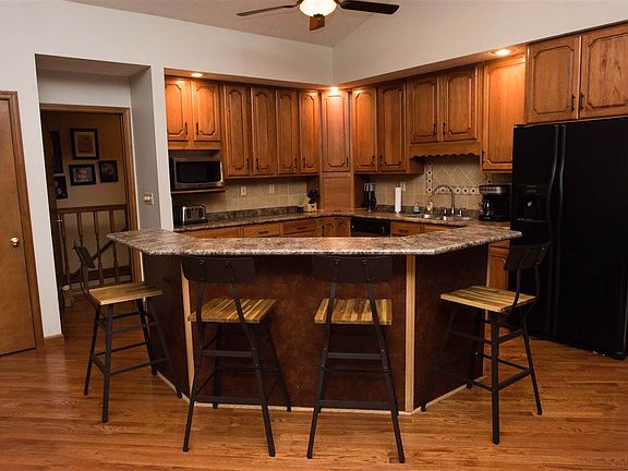 5th image of 8951 Kirkridge Ln