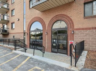 500 Salem St APT 808, Medford, MA 02155
