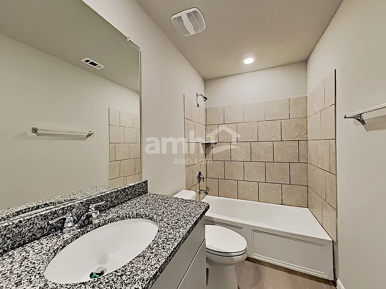 2712 Iberia Ct — Photo 16