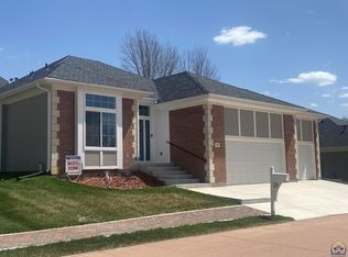 3600 SW Randolph Sq UNIT 18, Topeka, KS 66611