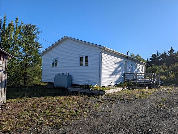 4th image of 82 Main Road