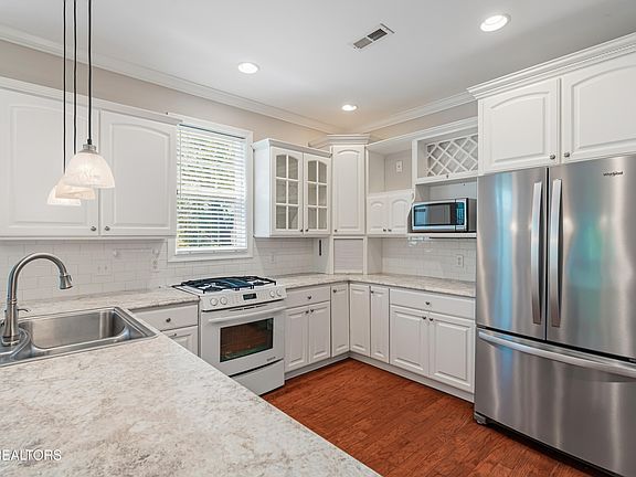 5th image of 8761 Belle Mina Way