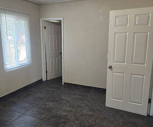 4th image of 3373 E Clinton Ave #C