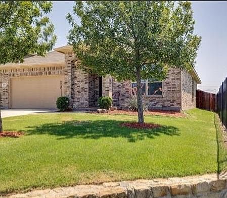 3rd image of 145 Hidden Creek Ct
