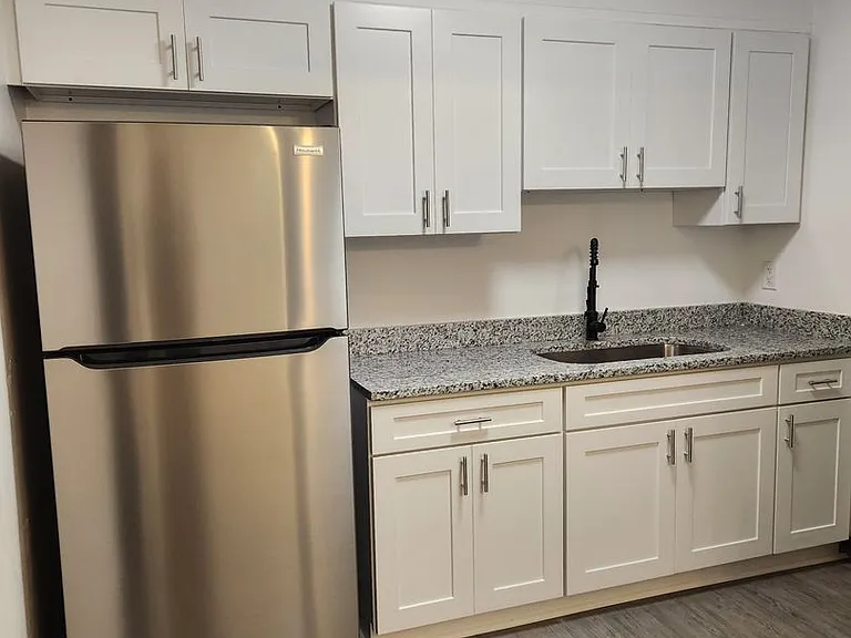 716 Cavalier Blvd — Photo 6