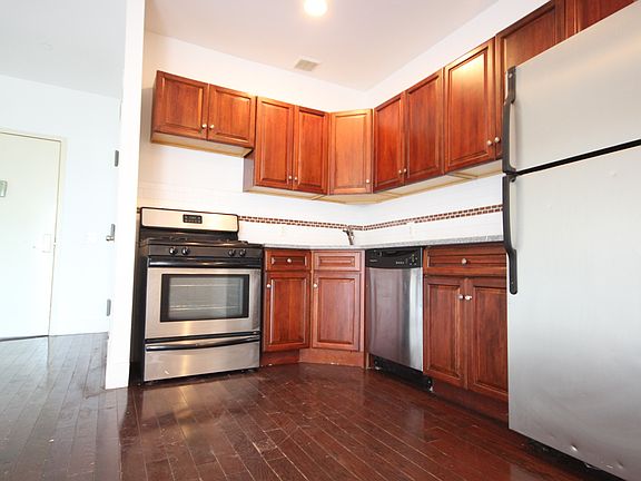 2nd image of 44 Troutman St APT A12