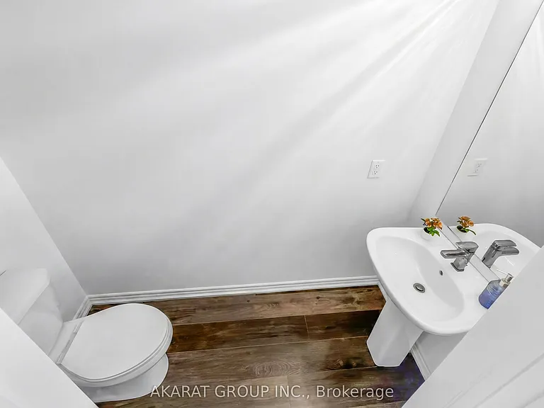61 Soho St #68 — Photo 24