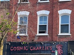 168 Charlotte St #1, Peterborough, ON K9J 2T8